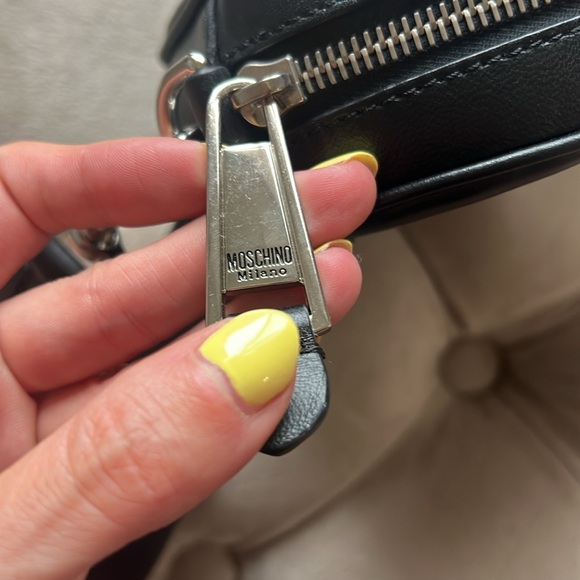 Moschino Black Crossbody Bag 🖤💅🏽♠️ - Picture 14 of 14